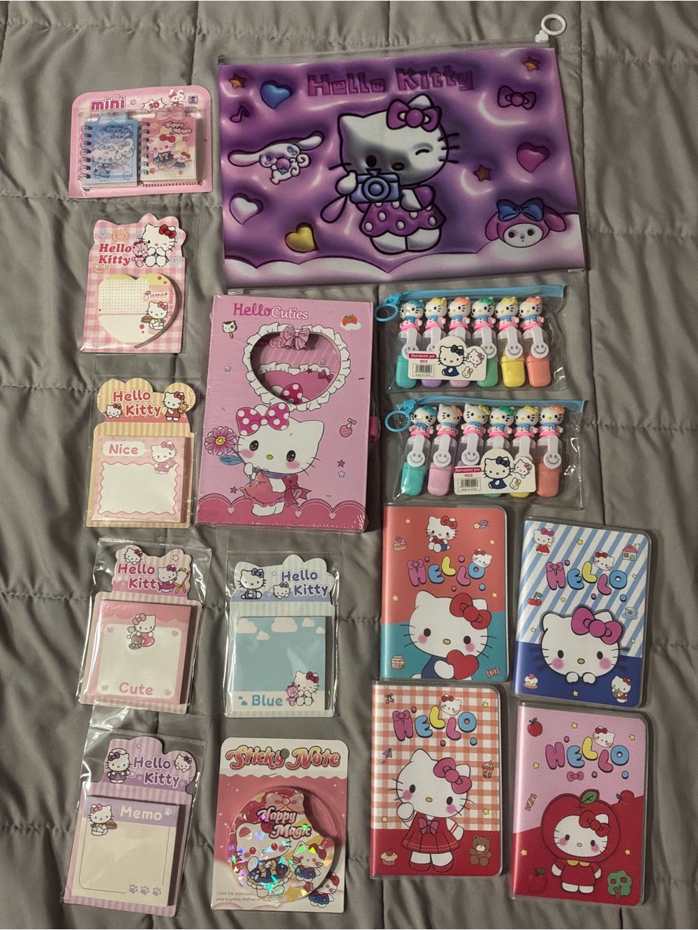 Hello Kitty Stationery Bundle - 15 Piece Bundle Lot With Lock Box & 5 Journals - Picture 1 of 1